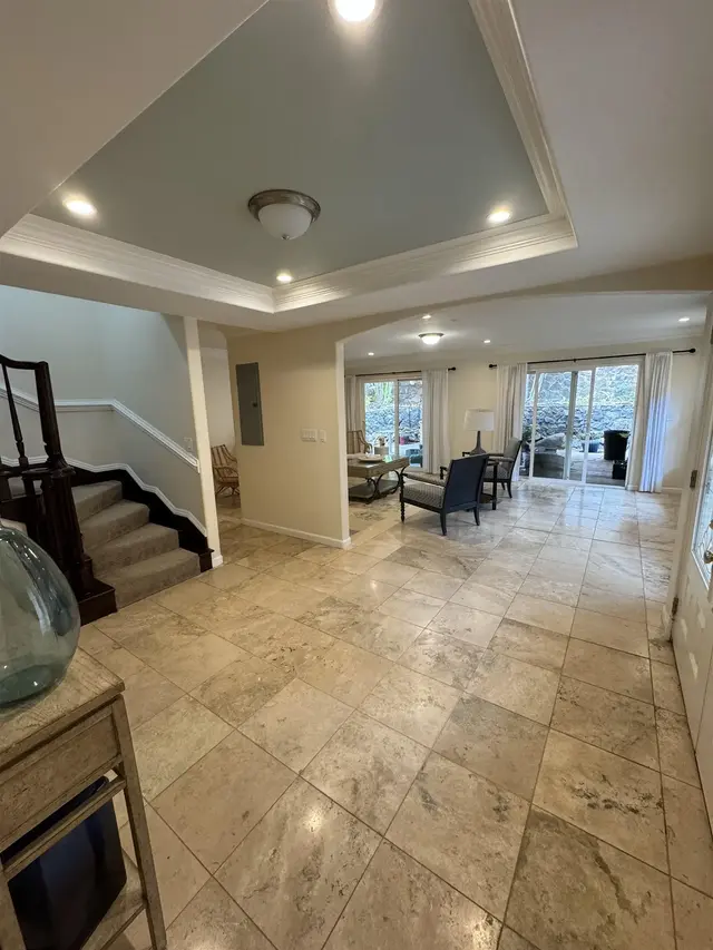 Listing Image for 912 N Niheu Pl 7 of 50