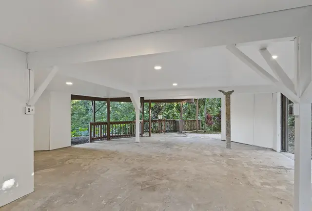 Listing Image for 105 E Kuiaha Rd 18 of 49