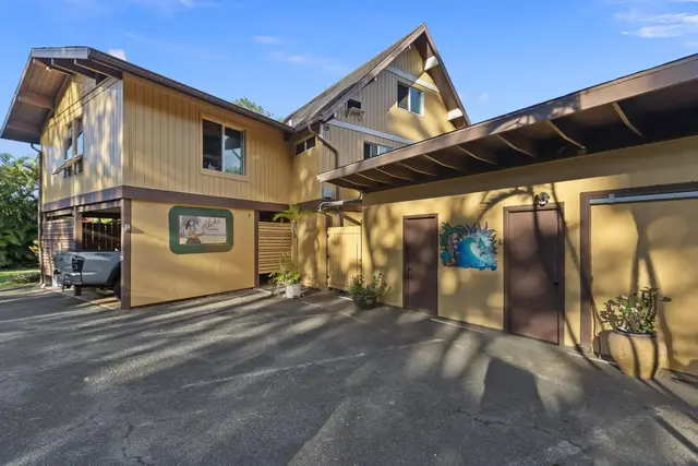Listing Image for 105 E Kuiaha Rd 24 of 49