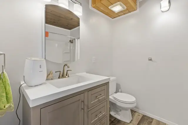 Listing Image for 105 E Kuiaha Rd 9 of 49