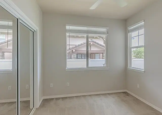 Listing Image for 46 Maunaleo Pl 11 of 23