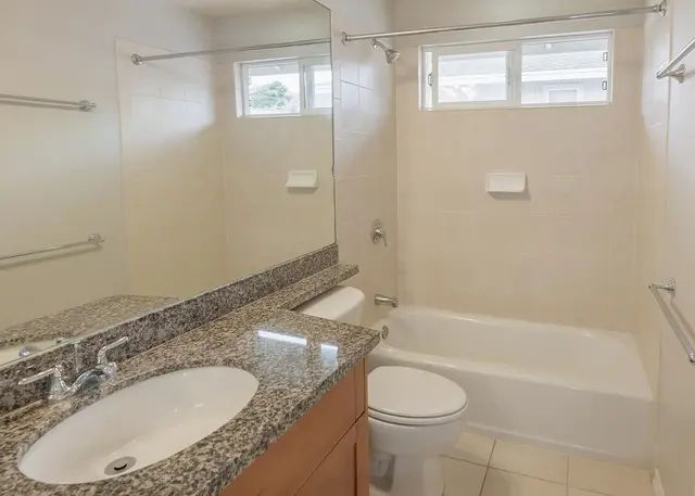 Listing Image for 46 Maunaleo Pl 14 of 23