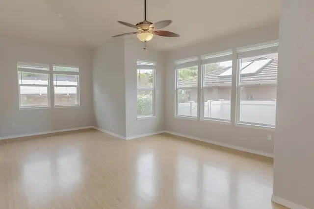 Listing Image for 46 Maunaleo Pl 6 of 23