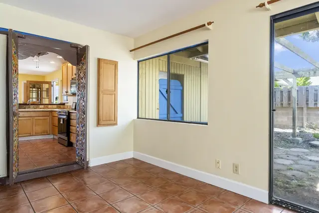 Listing Image for 916 Upalu St 13 of 39