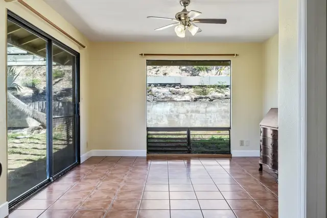 Listing Image for 916 Upalu St 14 of 39