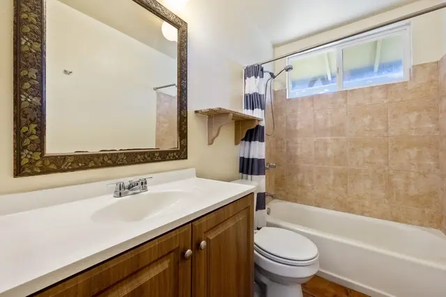 Listing Image for 916 Upalu St 19 of 39