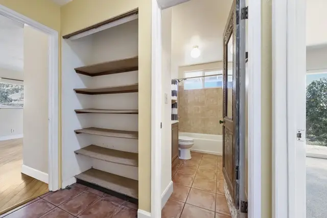 Listing Image for 916 Upalu St 32 of 39