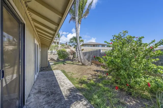 Listing Image for 916 Upalu St 35 of 39