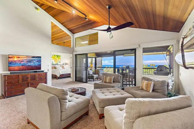 Listing Image for 50 Puu Anoano St 1004 13 of 38