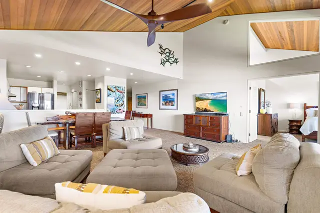 Listing Image for 50 Puu Anoano St 1004 14 of 38