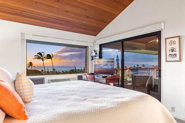 Listing Image for 50 Puu Anoano St 1004 23 of 38