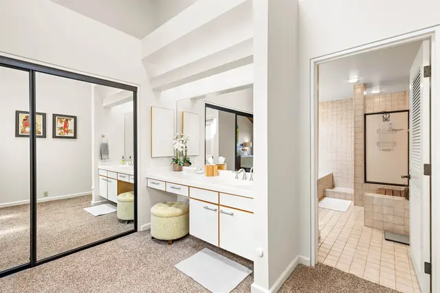 Listing Image for 50 Puu Anoano St 1004 24 of 38