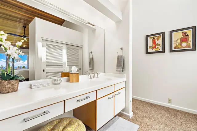 Listing Image for 50 Puu Anoano St 1004 26 of 38