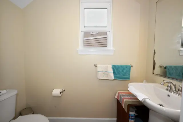 Listing Image for 202 Alake St 15 of 45
