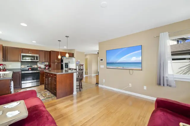 Listing Image for 202 Alake St 3 of 45
