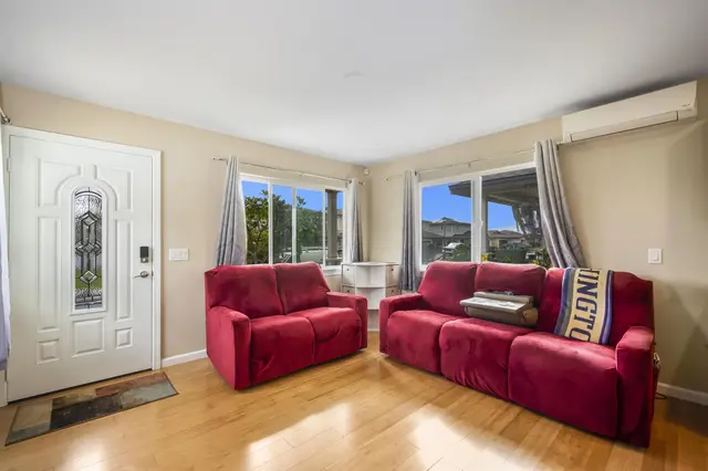 Listing Image for 202 Alake St 4 of 45