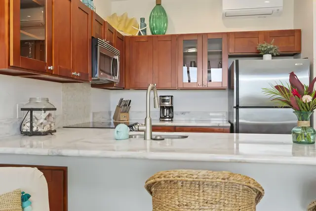 Listing Image for 5295 Lower Honoapiilani Rd B21 19 of 37