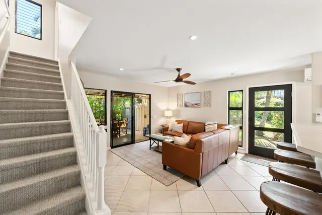 Listing Image for 24 Puamelia Pl 24-4 4 of 49