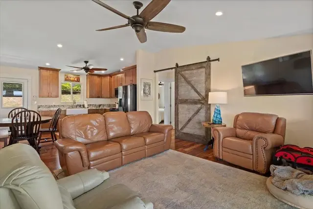 Listing Image for 139 Pauwela Rd 13 of 42