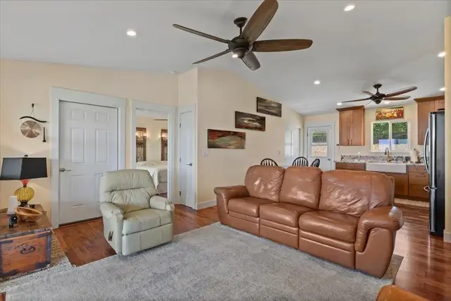 Listing Image for 139 Pauwela Rd 14 of 42