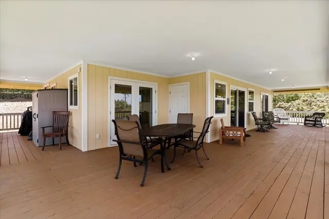 Listing Image for 139 Pauwela Rd 31 of 42