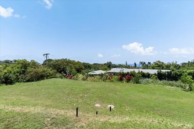 Listing Image for 139 Pauwela Rd 36 of 42