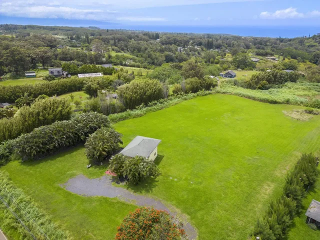 Listing Image for 654 Kaupakalua Rd 9 of 15