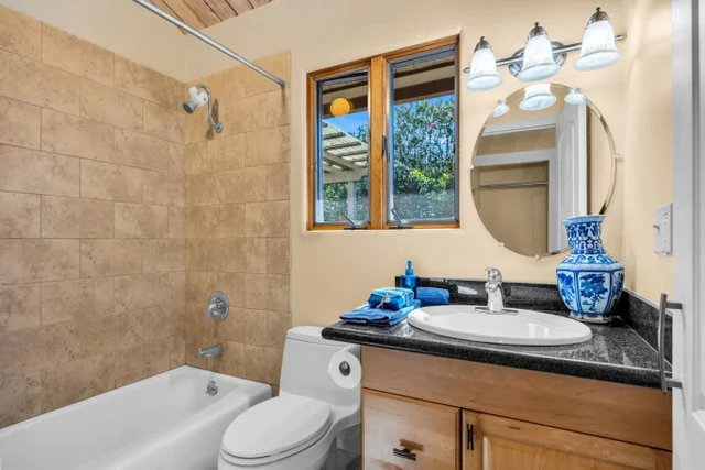 Listing Image for 50 Poha Pl 27 of 50