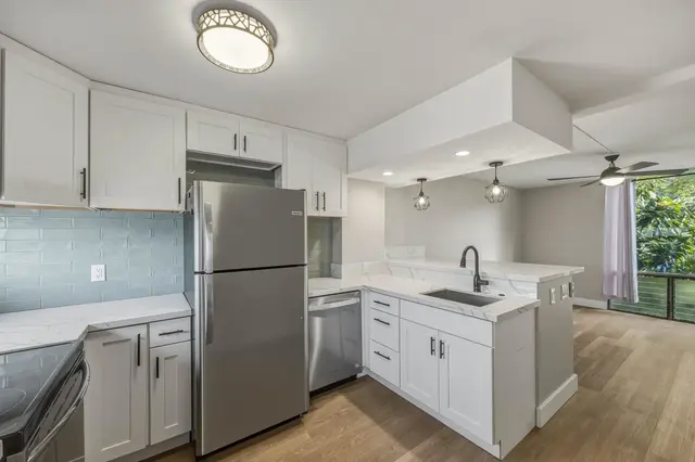 Listing Image for 3676 Lower Honoapiilani Rd B301 2 of 32