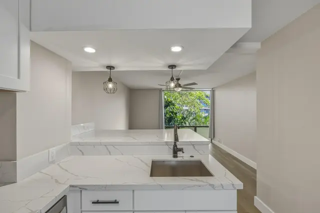 Listing Image for 3676 Lower Honoapiilani Rd B301 6 of 32