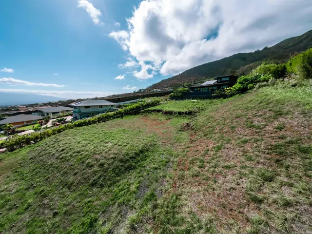 Listing Image for 165 S Laikeha Pl Lot 3 10 of 23