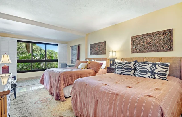 Listing Image for 50 Nohea Kai Dr 2-205 23 of 36