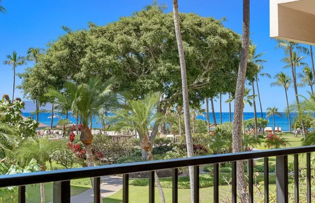 Listing Image for 50 Nohea Kai Dr 2-205 28 of 36