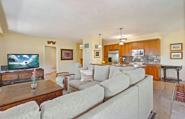 Listing Image for 50 Nohea Kai Dr 2-205 7 of 36