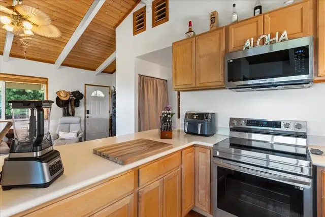 Listing Image for 30 Puakea Pl 18 of 34