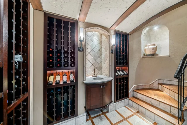 Listing Image for 3878 Wailea Ekolu Pl 39 of 50