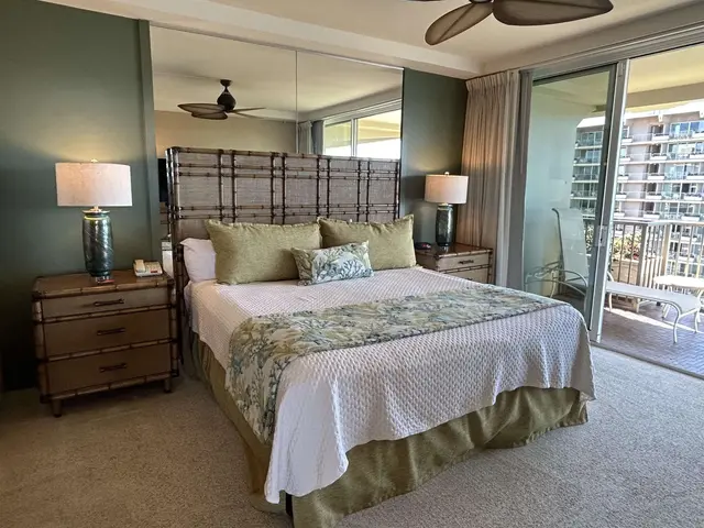 Listing Image for 2481 Kaanapali Pkwy 901/r 10 of 14