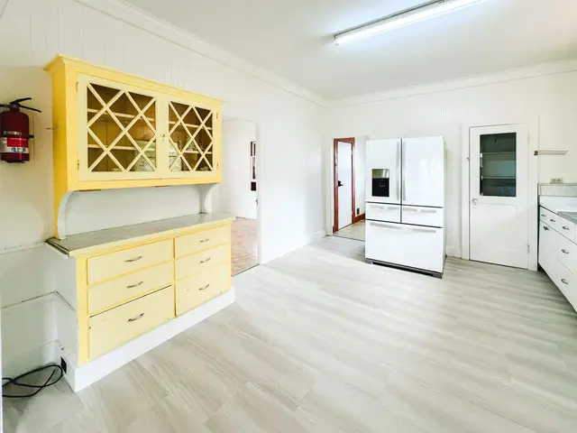 Listing Image for 70 Moani Pl 10 of 36