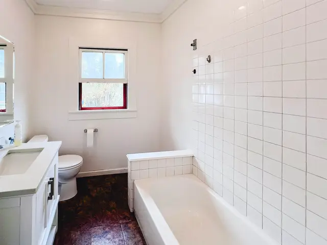 Listing Image for 70 Moani Pl 22 of 36