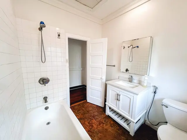Listing Image for 70 Moani Pl 23 of 36
