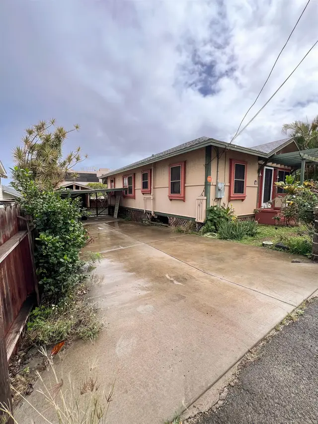 Listing Image for 70 Moani Pl 3 of 36