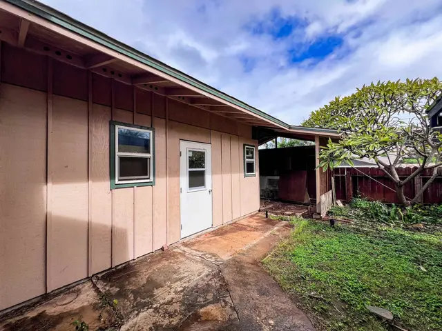 Listing Image for 70 Moani Pl 30 of 36