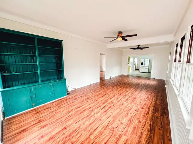 Listing Image for 70 Moani Pl 7 of 36