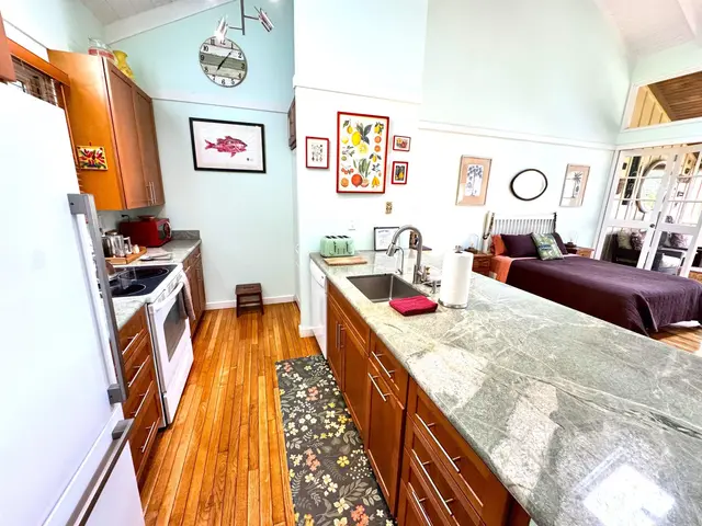 Listing Image for 100 Lio Pl J-3 13 of 40
