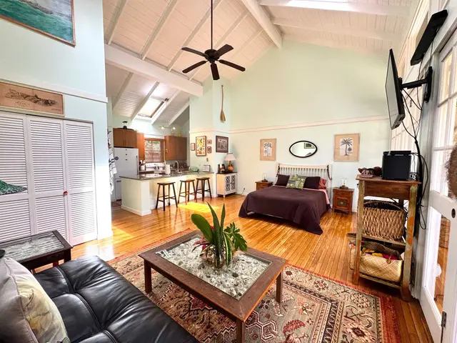 Listing Image for 100 Lio Pl J-3 6 of 40