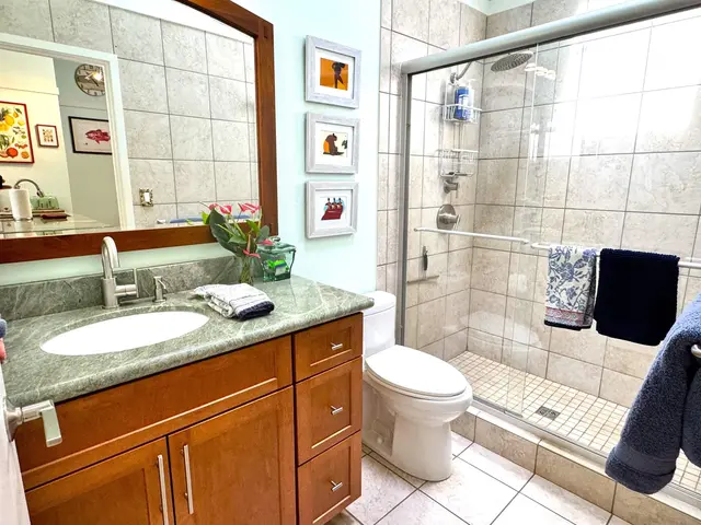 Listing Image for 100 Lio Pl J-3 7 of 40