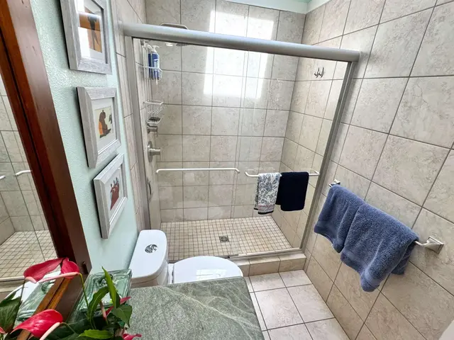 Listing Image for 100 Lio Pl J-3 9 of 40