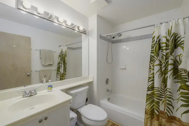 Listing Image for 33 Waiaka Ln 33-205 20 of 40