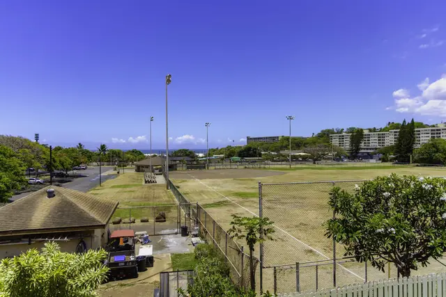 Listing Image for 33 Waiaka Ln 33-205 24 of 40