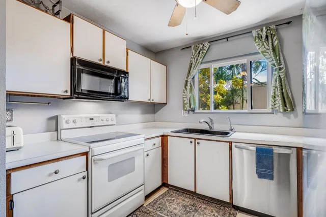 Listing Image for 15 Kulanihakoi St 15d 4 of 28